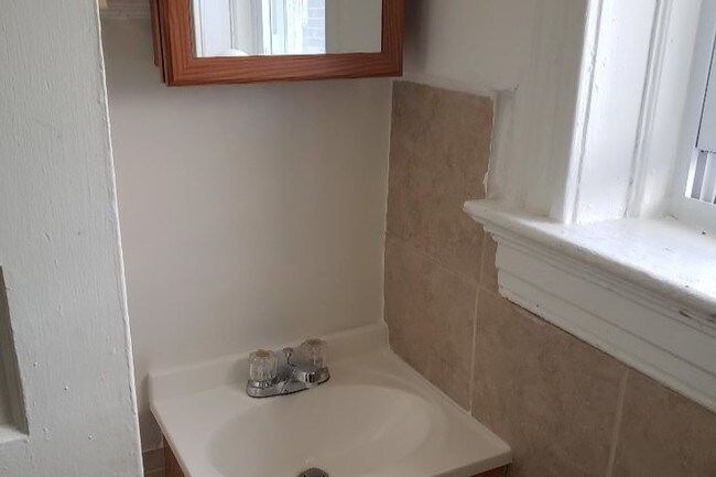 Baño - 4628 Enright Ave