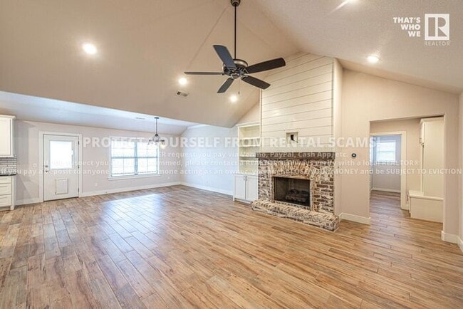 Foto del edificio - 528 Brooke St
