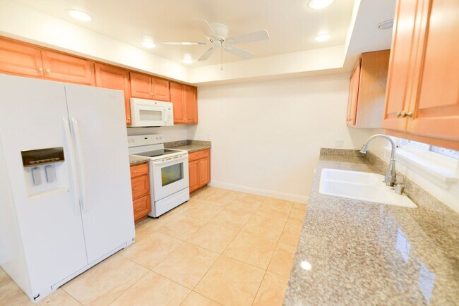 Foto del edificio - 251 Avenida Madrid