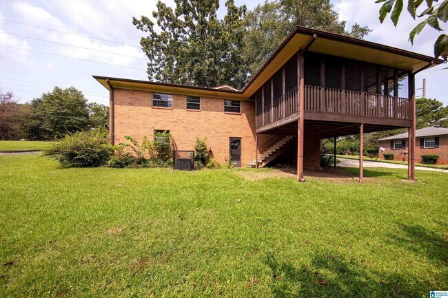 Building Photo - 729 Heflin Ave E