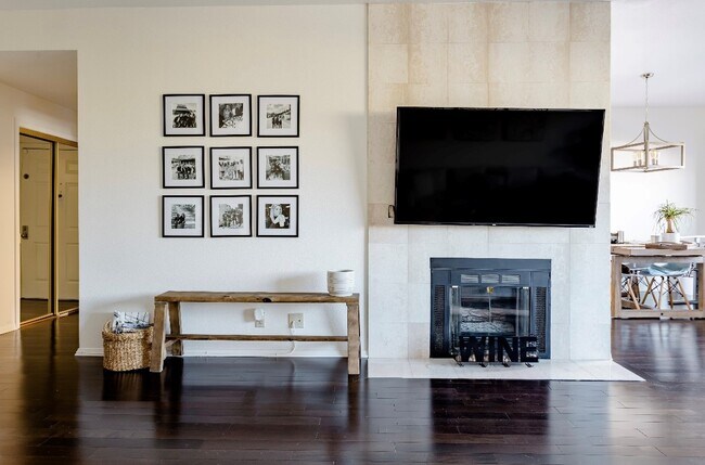 Foto del edificio - 14245 Dickens St