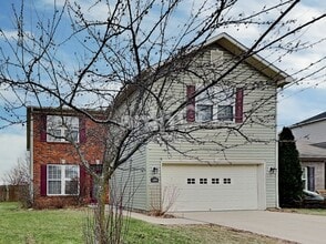 Building Photo - 15554 Landsbrook Run E