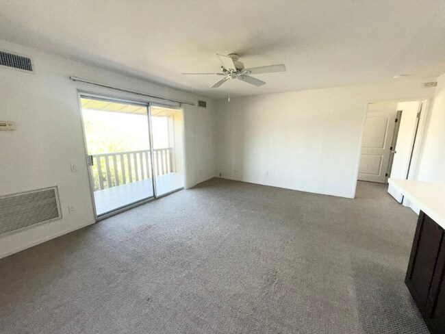 Foto del edificio - 77805 California Dr