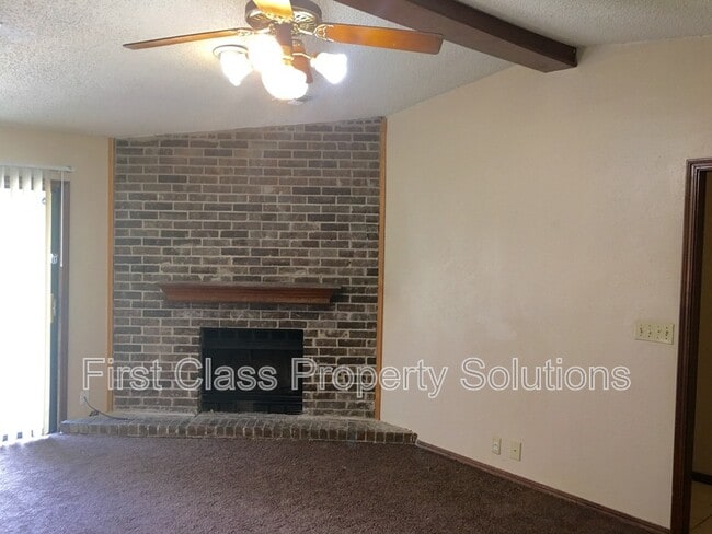 Photo - 513 NW 114th St House