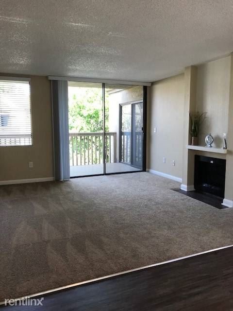 Foto del edificio - 1 br, 1 bath Condo - 750 Parkcenter Dr # 5