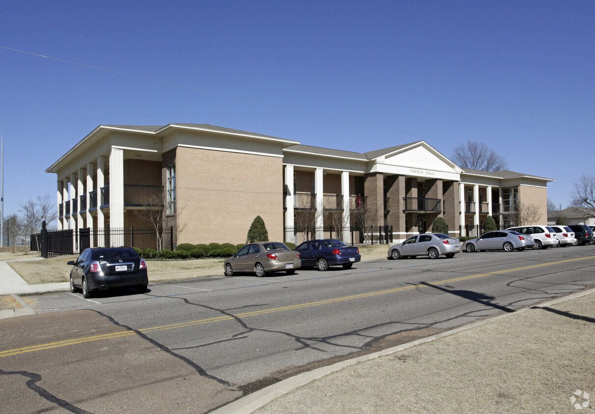 Foto principal - Panola Hall
