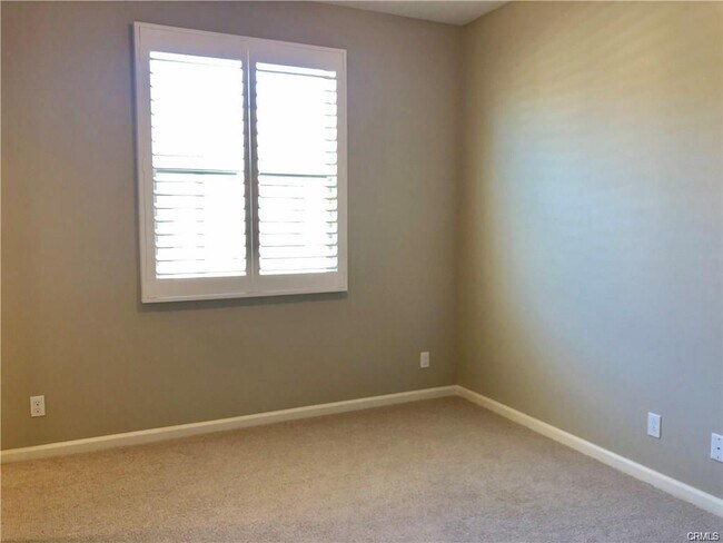 Building Photo - 94 Desert Pne