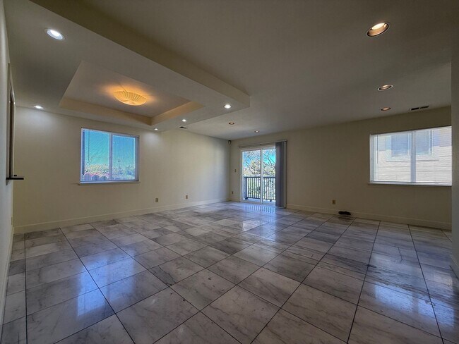 Photo - 2225-2225 9th Ave Townhome