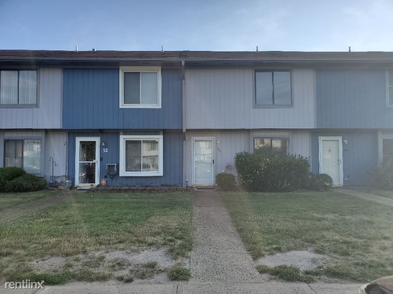 Primary Photo - 2 br, 1.5 bath Townhome - 30 Creek Rd