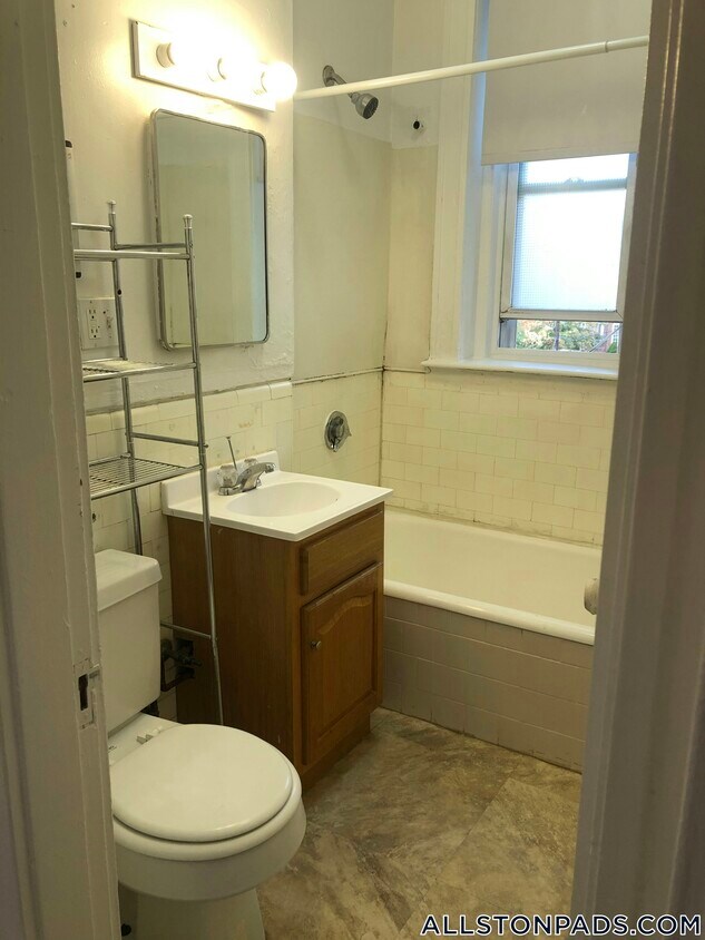 Foto principal - 99 Brainerd Rd