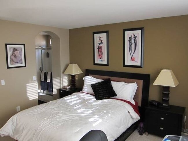 Building Photo - 3 Bd, 2/5 Ba Scripps Ranch Home with Attac...
