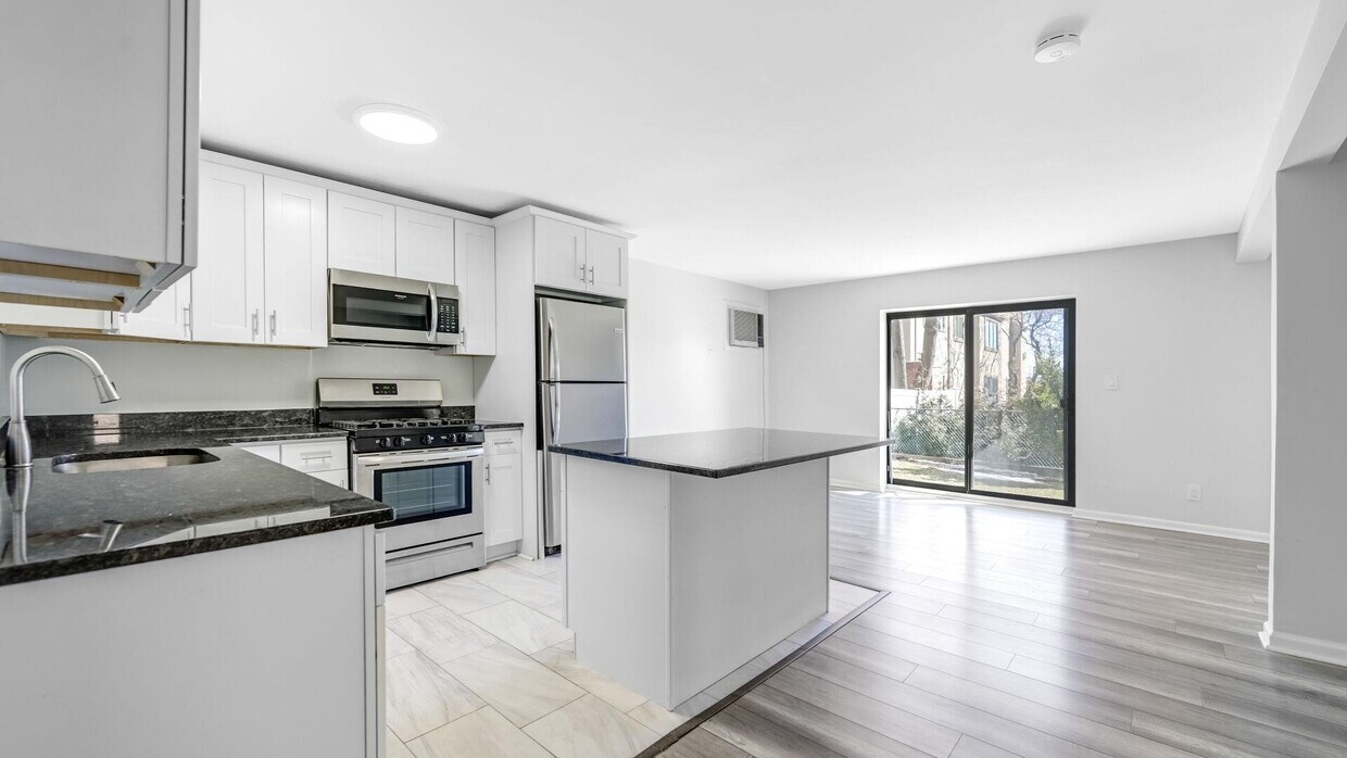 91 Myrtle Ave Unit GF, Edgewater, NJ 07020 Room for Rent in Edgewater