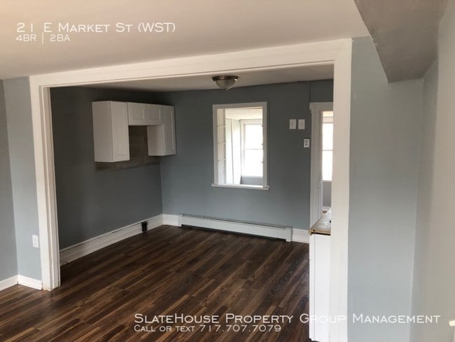 Building Photo - Pet Friendly 4 Bed 1.5 Bath house
