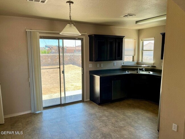 Building Photo - 14160 Lasso Rock Dr