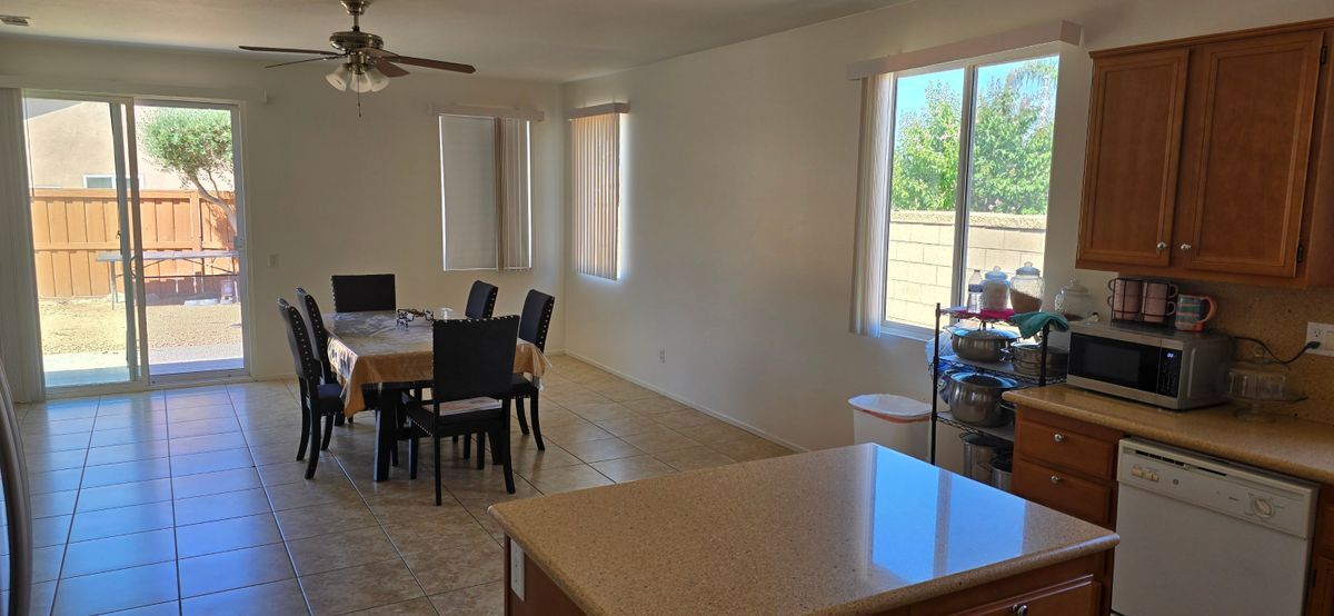 Foto del edificio - 27653 Almont Way