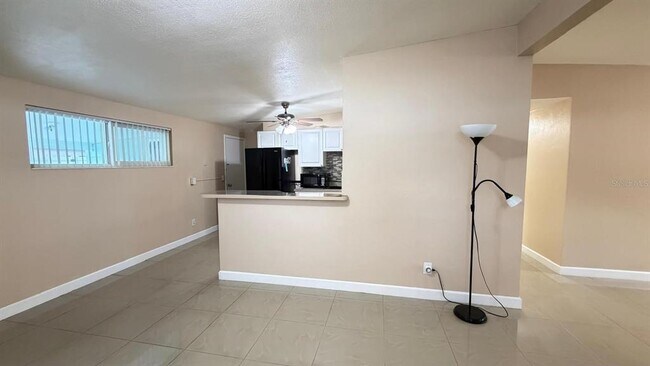 Foto del edificio - 3107 Bayshore Gardens Pkwy