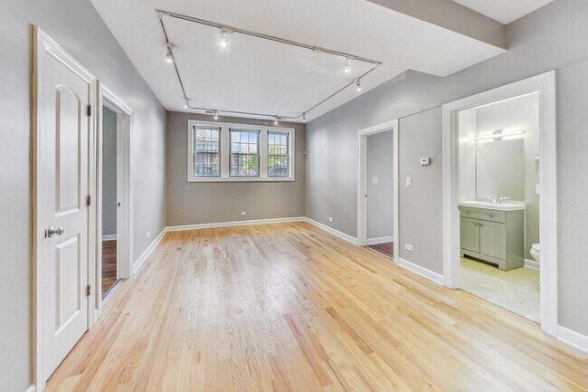 Foto del edificio - 837 E 52nd St