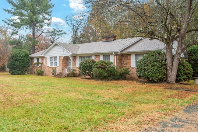 Photo - Available 5/9! Charming & Convenient Brick Ranch House