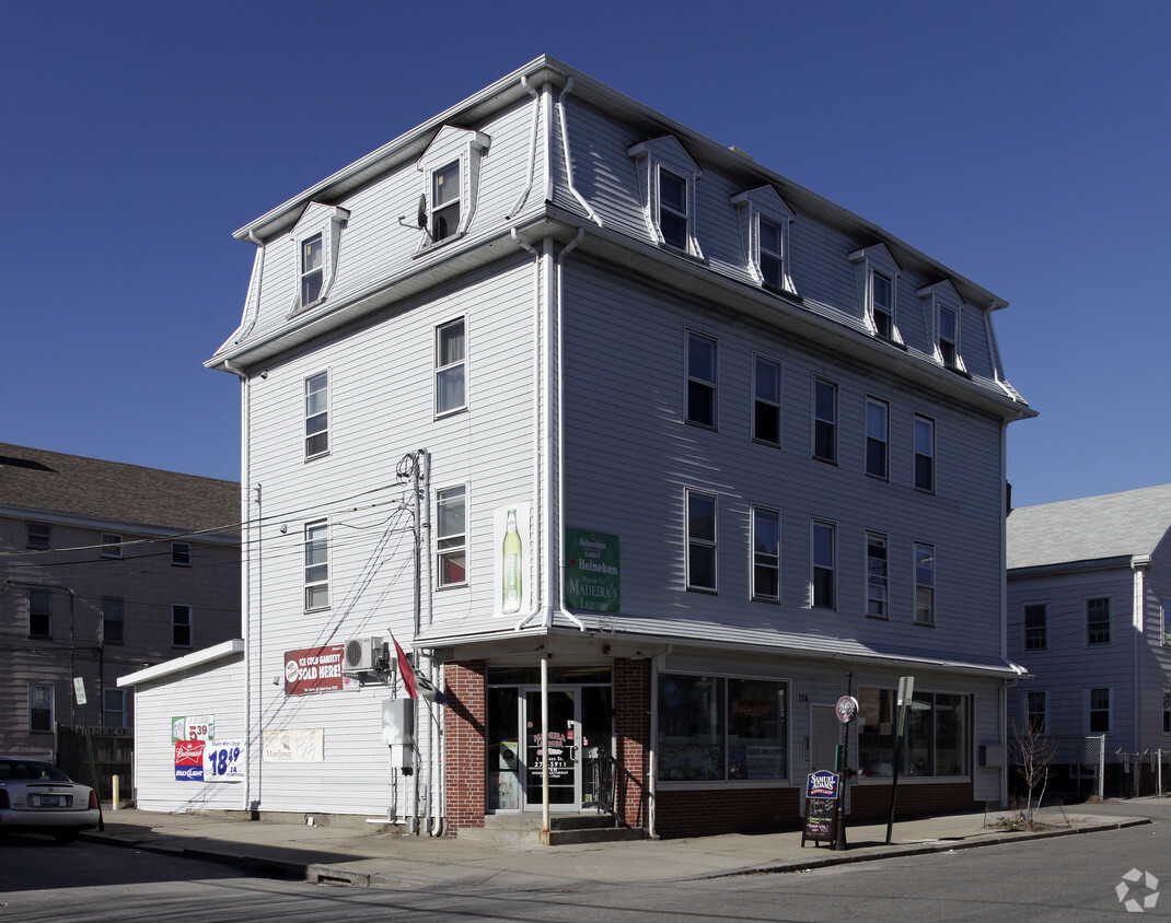 Primary Photo - 174-176 Ives St