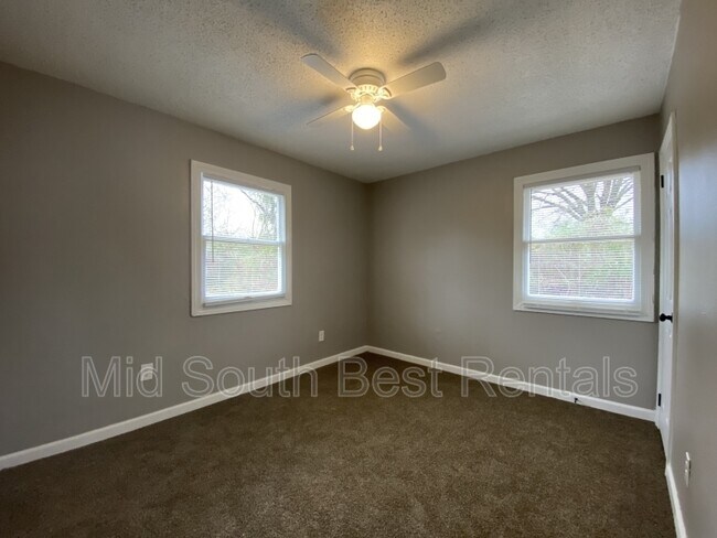 Foto del edificio - 3551 Carney St