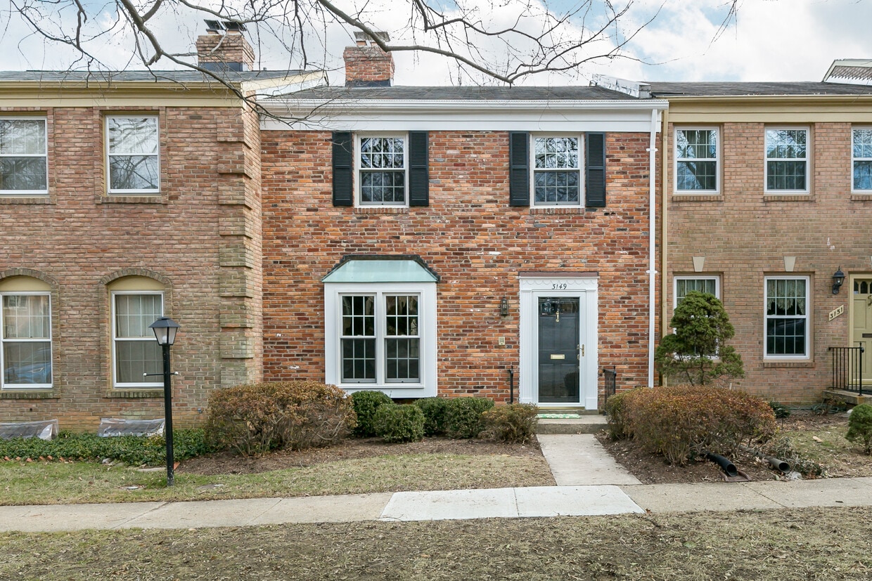 3149 Lindenwood Ln, Fairfax, VA 22031 Townhome Rentals in Fairfax VA