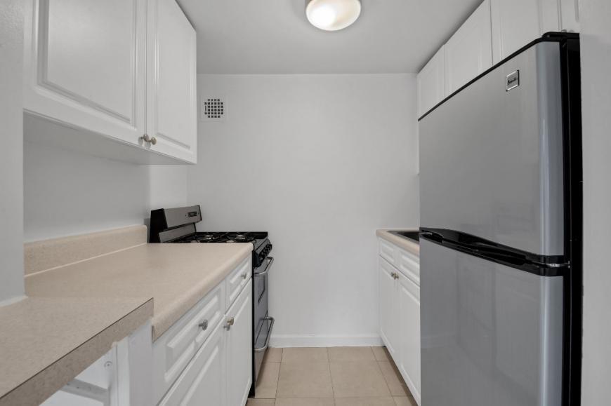 Primary Photo - 3 bedroom in New York NY 10010