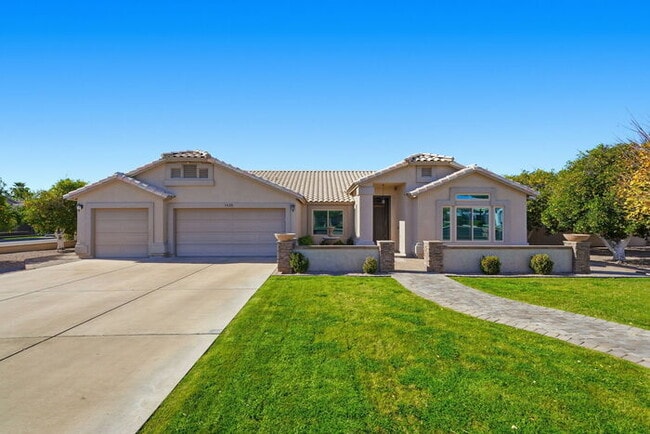 Building Photo - 1426 N Omaha Cir