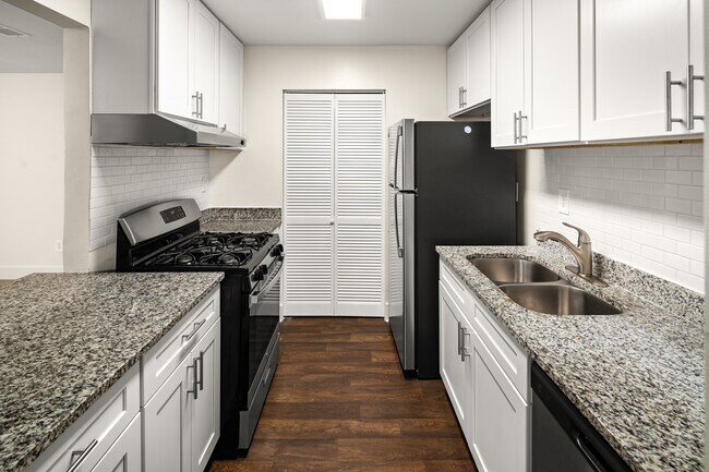 Foto del edificio - Wesley Trevento Apartments at Lithia Springs