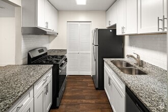 Building Photo - Wesley Trevento Apartments at Douglasville