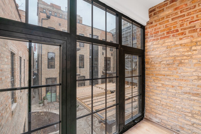 Foto del edificio - 1810 N Wells St