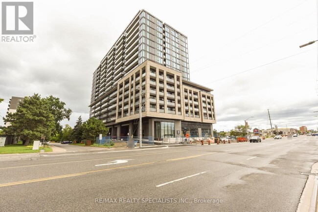 Building Photo - 86-786 Dundas St E