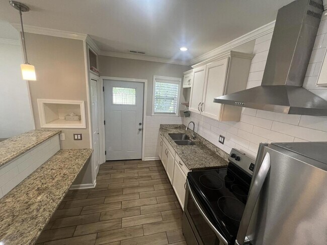 Foto del edificio - 1464 Sawyer Rd