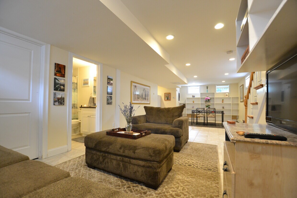 58 Spiers Rd, Newton, MA 02459 House Rental in Newton, MA