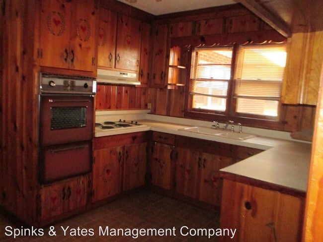 Building Photo - 3 br, 2 bath House - 85 North Barnard