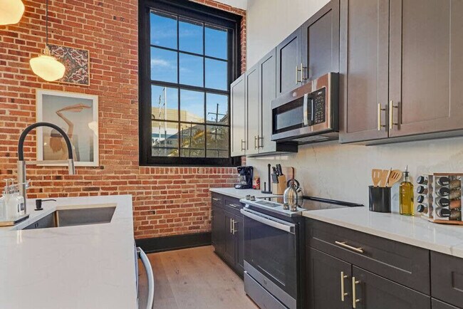 Foto del edificio - 1148 S Peters St