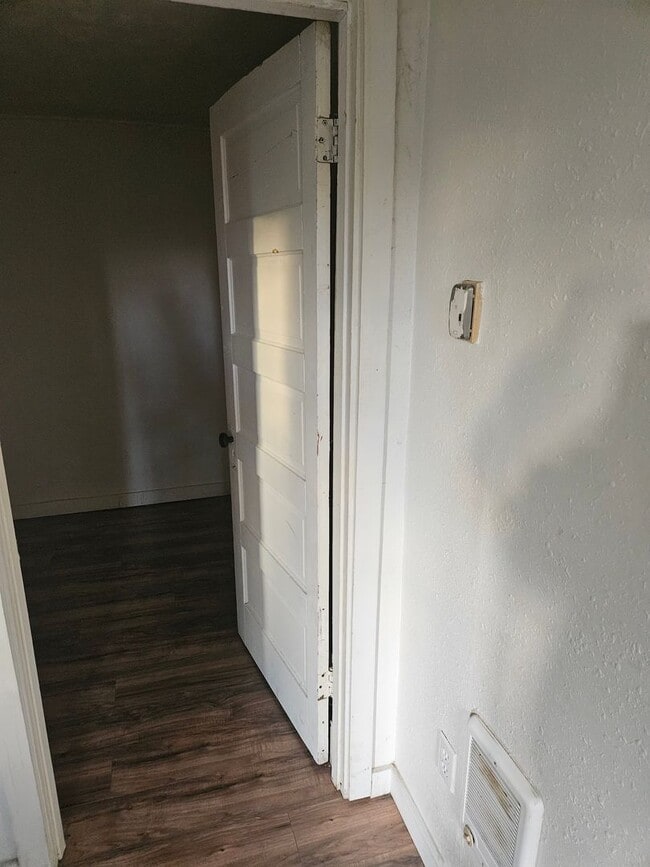 Foto del edificio - 510 N Collier St