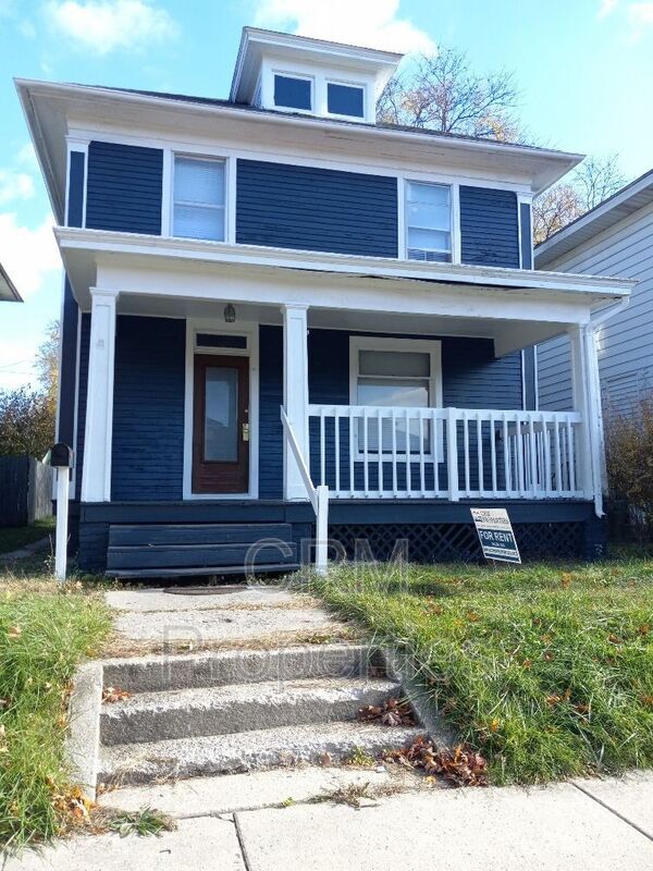 Foto principal - 3217 Webster St