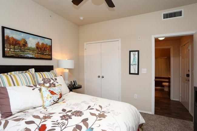 Primary Photo - 1 bedroom in Houston TX 77002