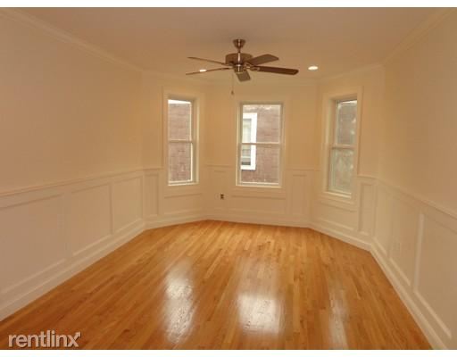 Building Photo - 12 Athol St