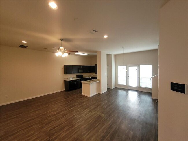 Building Photo - 2246 Bermuda Shores Dr