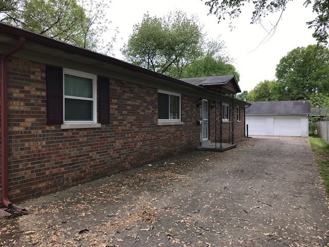 Building Photo - Lorraine Park - 2 Bedroom, 1 Bath Apartment