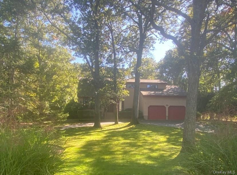 Foto principal - 5 Bay Woods Dr