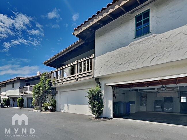 Building Photo - 318 Playa Blanca