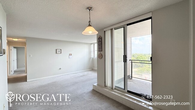 Building Photo - Newly Renovated 2-Bedroom, 1-Bath Condo in...