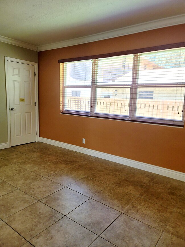 Building Photo - 3131 SW 64th Ave