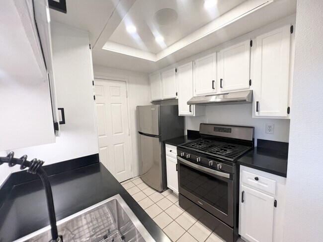 Building Photo - 4762 33rd St