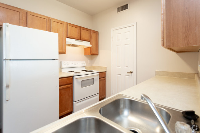 2BR,2BA - 950SF - KITCHEN - Riata Apartments