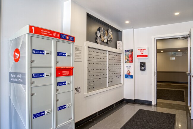 Photo du bâtiment - Waterford Village Apartments