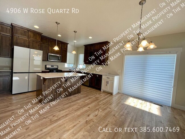 Foto del edificio - 4906 W Rose Quartz