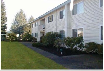 Esquire Apartments Puyallup Wa Building Photo Esquire Apartments